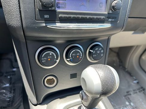Used 2011 Nissan Rogue SV w/ SL Pkg FWD image 28