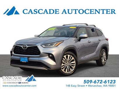 Used 2023 Toyota Highlander Platinum