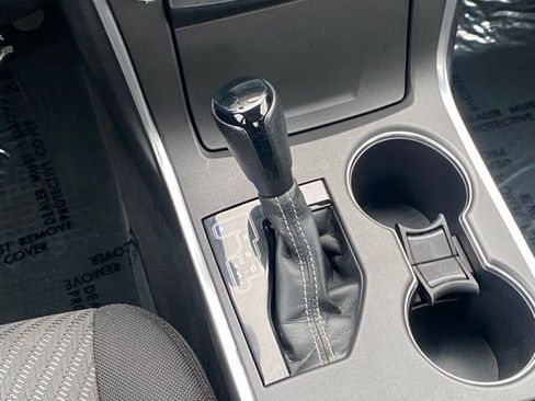 Used 2016 Toyota Camry LE FWD image 13