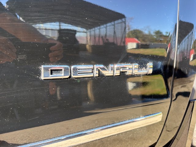 Used 2018 GMC Sierra 1500 Denali w/ Denali Ultimate Package AWD/4WD image 10