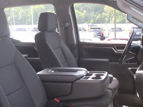 Used 2022 GMC Sierra 1500 Elevation w/ LPO, Elevation Black Package AWD/4WD image 36