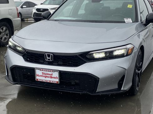 Used 2025 Honda Civic Sport image 7