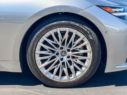 Certified 2025 Lexus LS 500 AWD w/ Luxury Package image 9