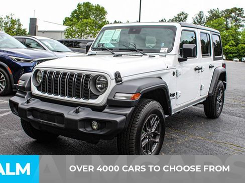Used 2025 Jeep Wrangler Unlimited Sport AWD/4WD image 2