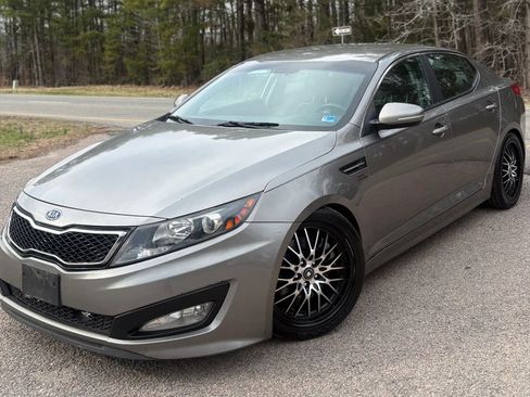 Used 2012 Kia Optima SX image 2