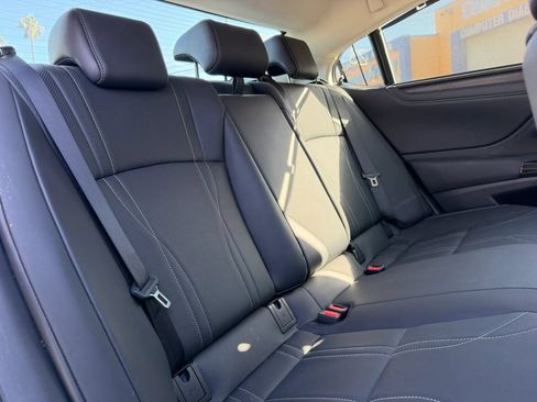 Used 2024 Lexus ES 300h Ultra Luxury w/ Accessory Package (Z2) FWD image 19