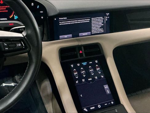 Used 2021 Porsche Taycan 4S image 9