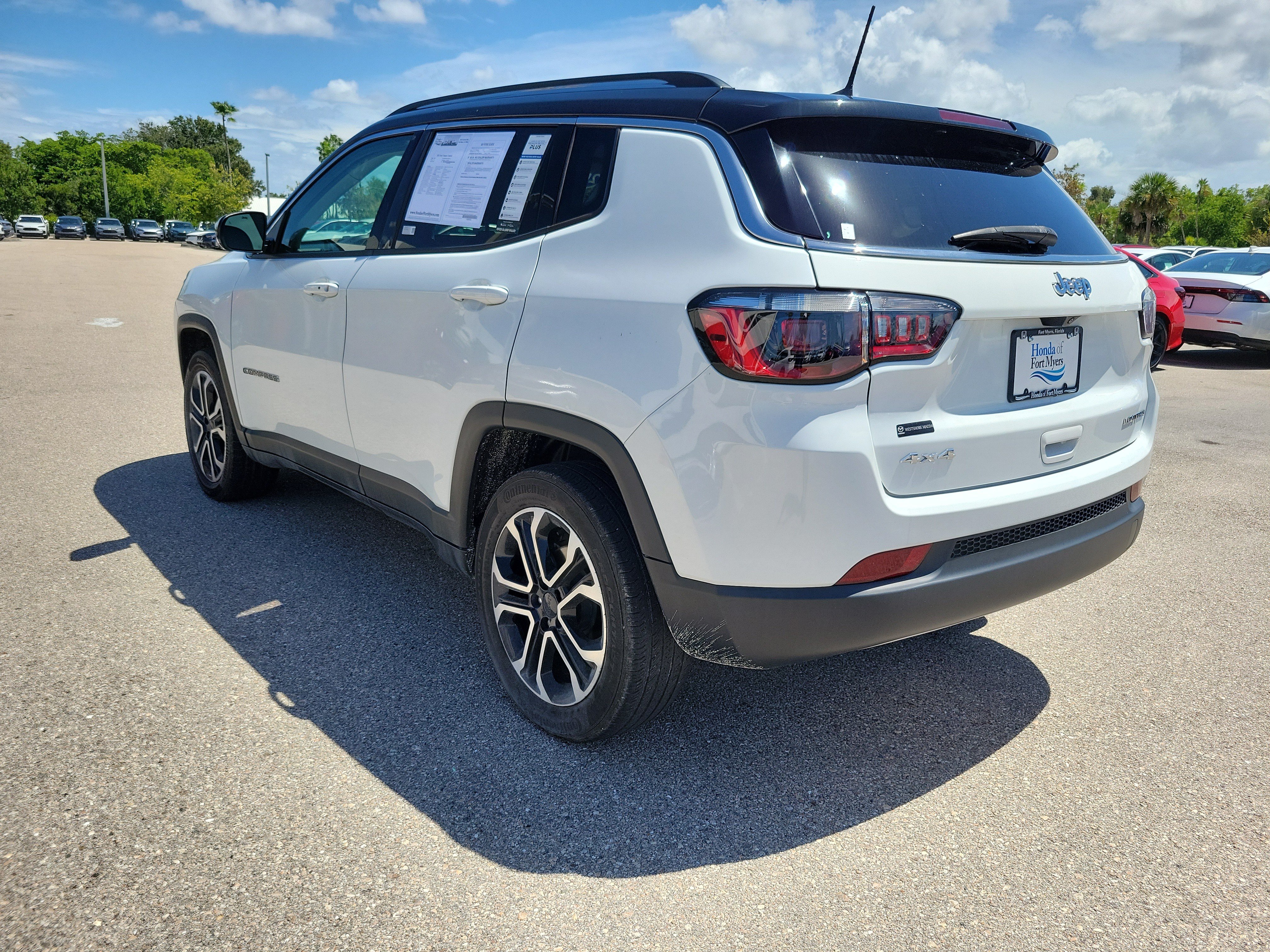 Used 2022 Jeep Compass Limited AWD/4WD image 4