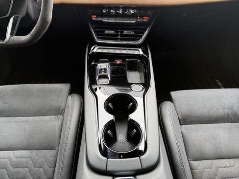 Used 2022 Audi e-tron GT Premium Plus image 31