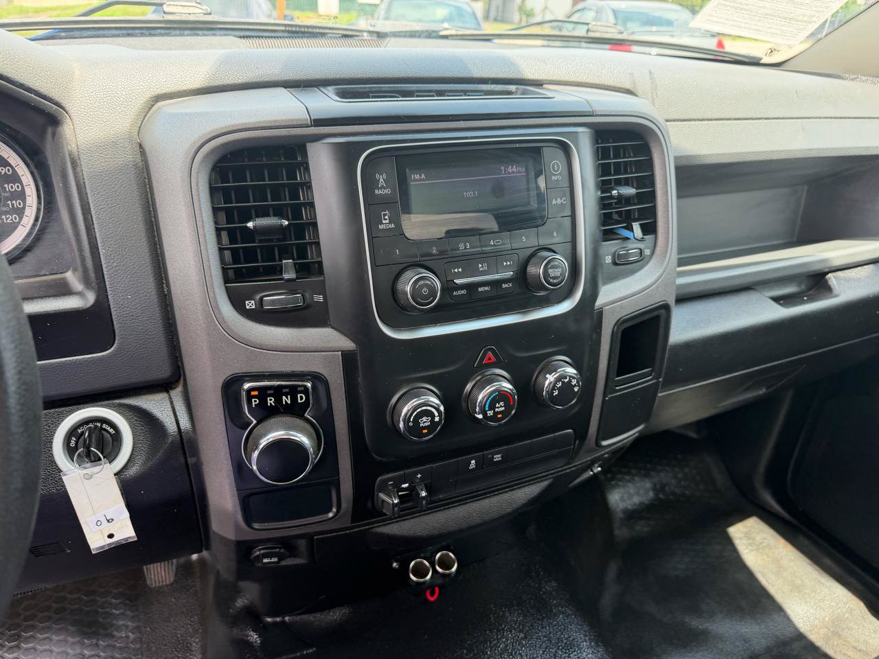 Used 2022 RAM 2500 Tradesman w/ Chrome Appearance Group RWD image 8