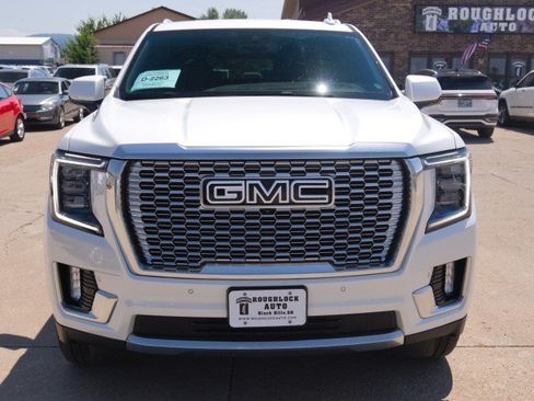 Used 2023 GMC Yukon XL Denali w/ Max Trailering Package AWD/4WD image 6