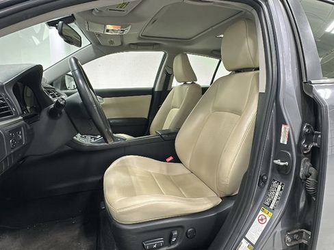 Used 2012 Lexus CT 200h Premium w/ Premium Audio Pkg image 10