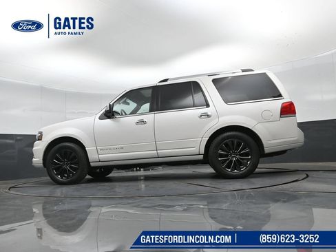 Used 2016 Lincoln Navigator Select AWD/4WD image 47