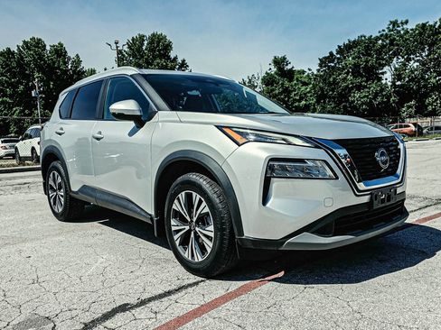 Used 2023 Nissan Rogue SV w/ SV Premium Package AWD/4WD image 1