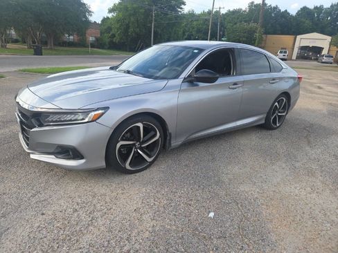 Used 2022 Honda Accord Sport Special Edition image 4