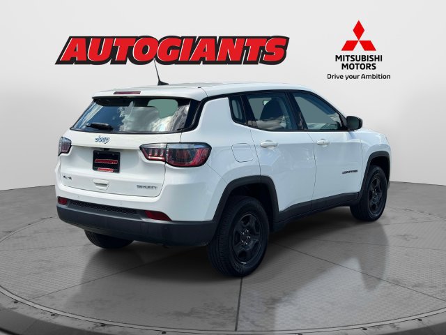 Used 2018 Jeep Compass Sport w/ Tech Group AWD/4WD image 2
