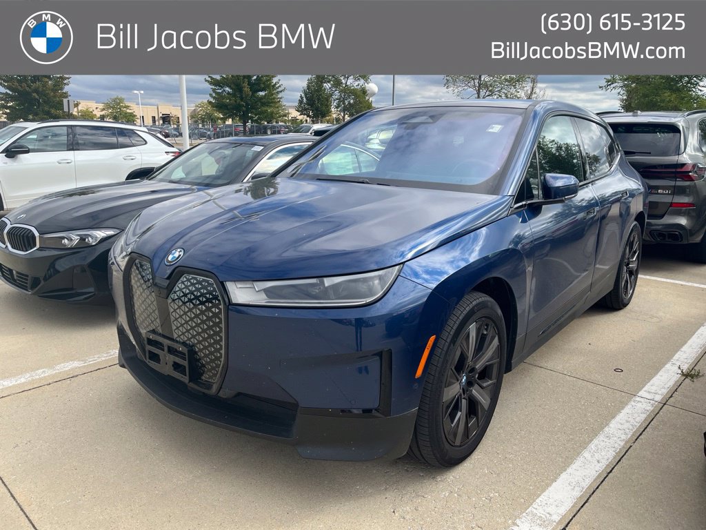 Used 2024 BMW iX xDrive50 w/ Premium Package AWD/4WD image 1