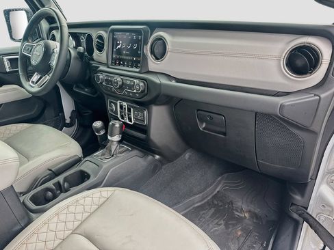 Certified 2023 Jeep Wrangler Unlimited Sahara AWD/4WD image 32
