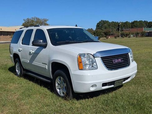 Used 2014 GMC Yukon SLE image 1