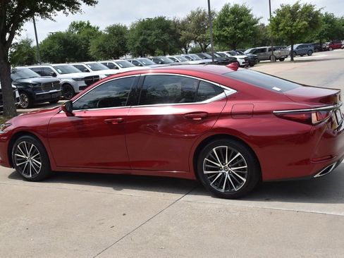 Used 2023 Lexus ES 350 w/ Premium Package FWD image 11