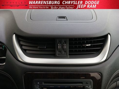 Used 2016 Chevrolet Traverse LT w/ Style and Technology Package image 21