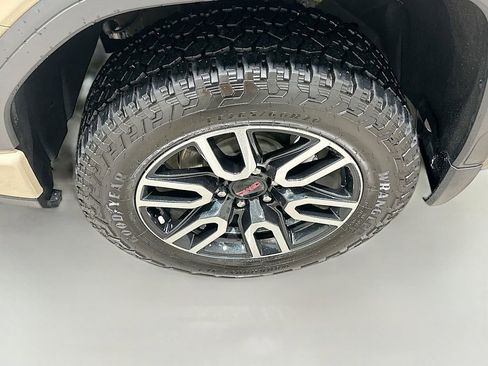 Used 2023 GMC Sierra 1500 AT4 AWD/4WD image 31