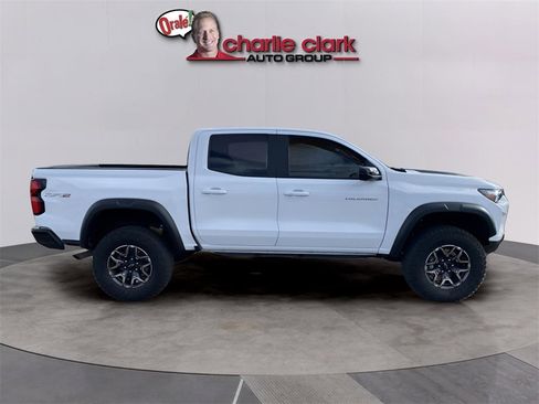 Used 2024 Chevrolet Colorado ZR2 w/ Technology Package image 7