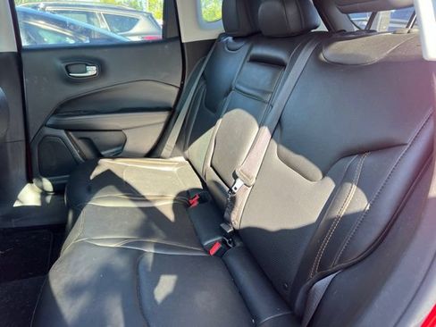 Used 2018 Jeep Compass Limited AWD/4WD image 8