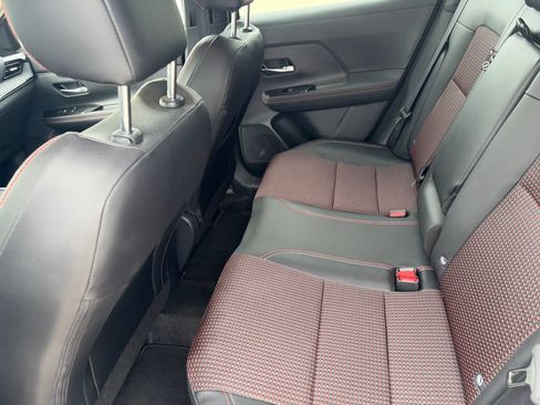 Used 2025 Nissan Kicks SR FWD image 25