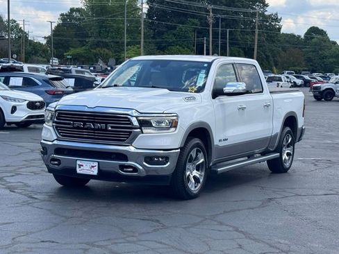 Used 2019 RAM 1500 Laramie AWD/4WD image 2