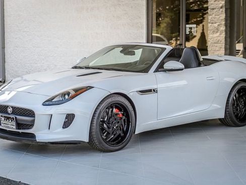 Used 2014 Jaguar F-TYPE Convertible image 9
