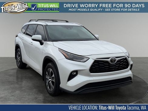 Used 2026 Toyota Highlander XLE AWD/4WD image 1