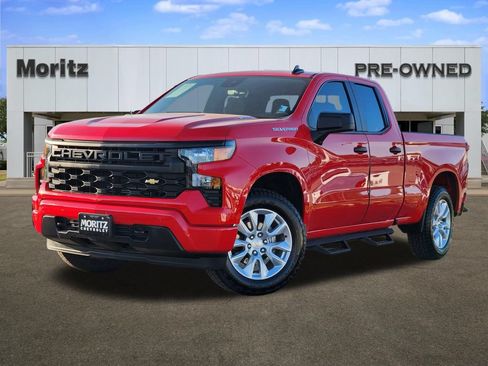 Certified 2025 Chevrolet Silverado 1500 Custom RWD image 1