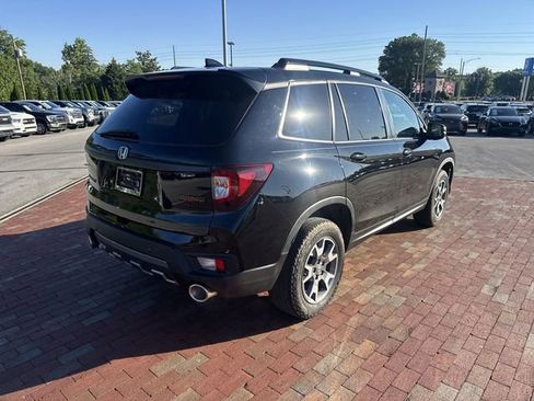 Certified 2023 Honda Passport TrailSport image 22