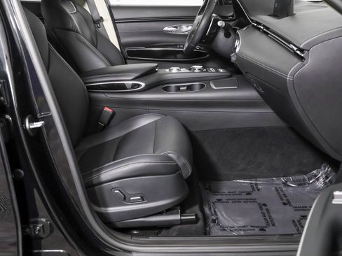 Used 2022 Genesis GV70 2.5T AWD/4WD image 44