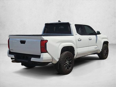 Used 2024 Toyota Tacoma SR5 AWD/4WD image 5