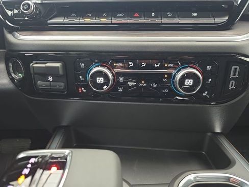 New 2026 GMC Sierra 1500 SLT w/ SLT Premium Plus Package image 18