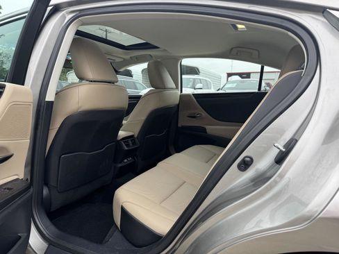 Used 2021 Lexus ES 350 image 17