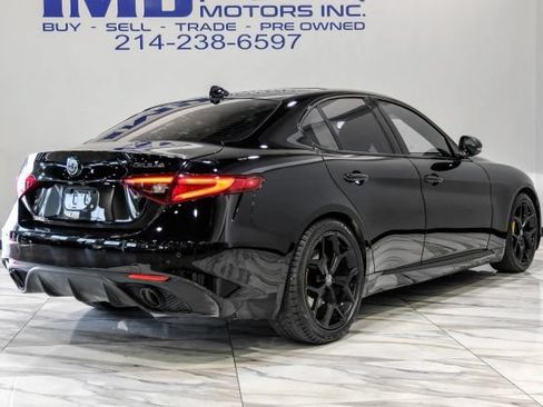 Used 2020 Alfa Romeo Giulia Ti Sport w/ Quick Order Package 22U Sport RWD image 10