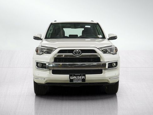 Used 2018 Toyota 4Runner Limited AWD/4WD image 8