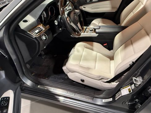 Used 2016 Mercedes-Benz E 350 4MATIC Sedan image 17
