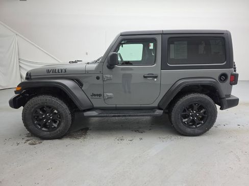 Used 2022 Jeep Wrangler Sport AWD/4WD image 8