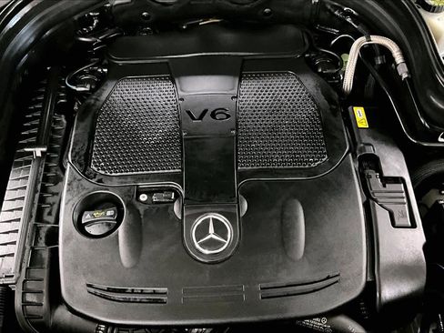 Used 2013 Mercedes-Benz GLK 350 4MATIC image 30