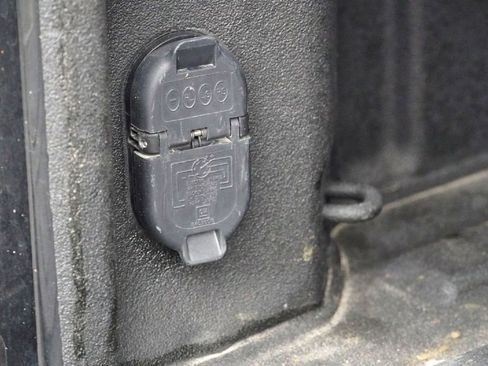 Used 2024 Chevrolet Silverado 2500 LTZ w/ LTZ Convenience Package image 40