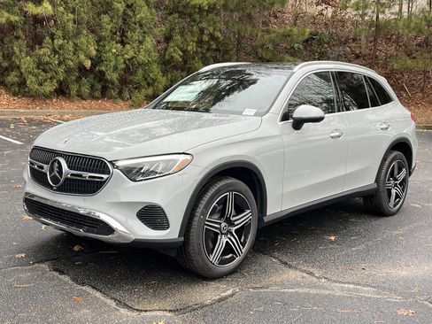 New 2026 Mercedes-Benz GLC 300 4MATIC image 3