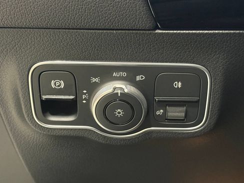 Used 2025 Mercedes-Benz GLA 35 AMG 4MATIC image 22