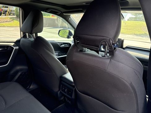 Used 2022 Toyota RAV4 SE w/ Convenience Package AWD/4WD image 21