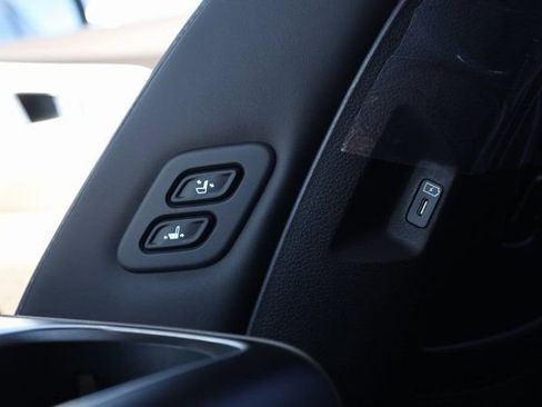 New 2026 Kia Carnival EX image 25