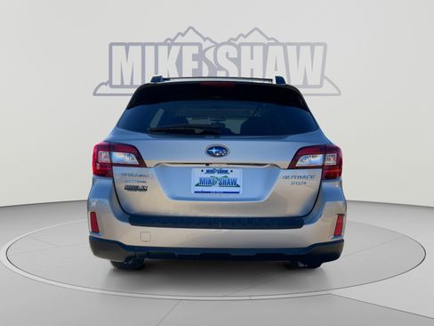 Used 2015 Subaru Outback 3.6R Limited AWD/4WD image 4