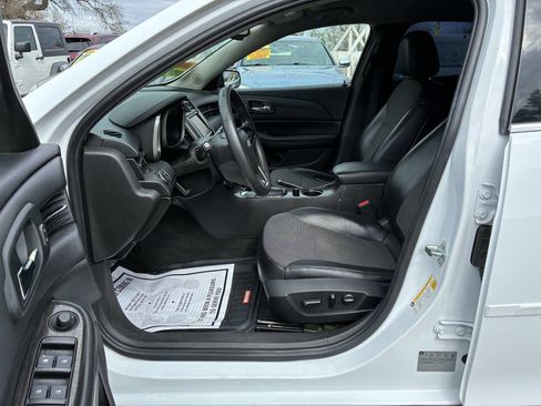 Used 2015 Chevrolet Malibu LT w/ Power Convenience Package image 3